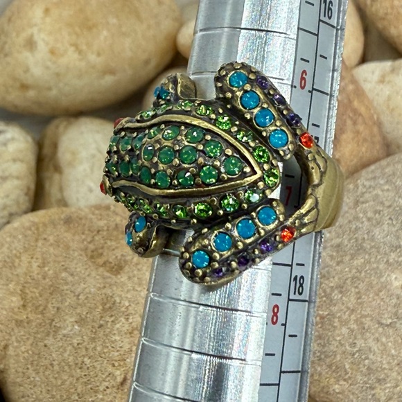 Retired Authentic Heidi Daus Green Swarovski Crystal Frog Ring –Size 7 Whimsical - Picture 11 of 16